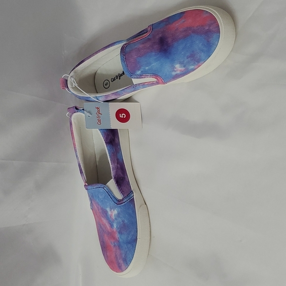 Cat & Jack Other - 🎉$5 WITH PURCHASE🎉Cat & Jack Sneakers/Shoes, Size 5BB for Kids